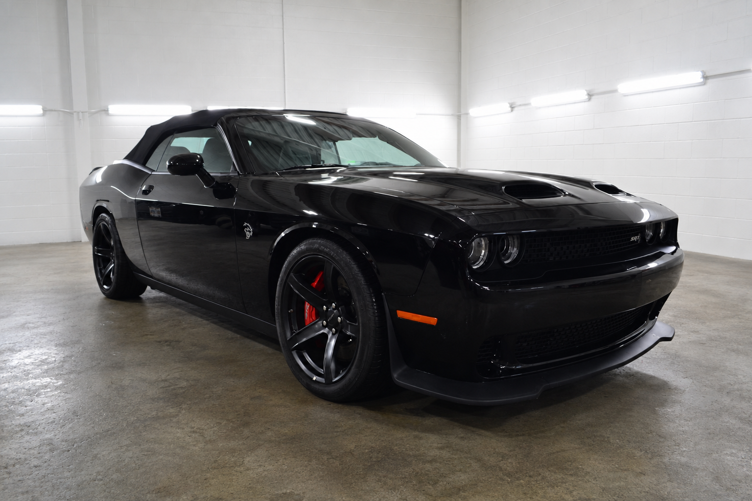 Used 2022 Dodge Challenger SRT Hellcat w/ Plus Package RWD image 4