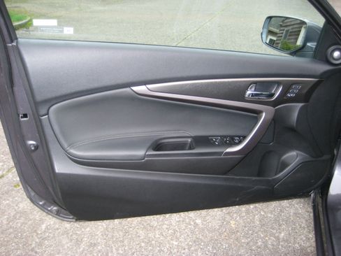 Used 2017 Honda Accord EX-L image 14