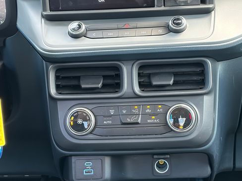 Used 2024 Ford Maverick XL FWD image 15