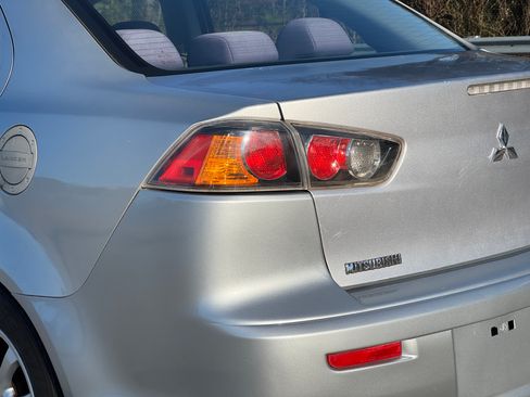 Used 2011 Mitsubishi Lancer ES image 6