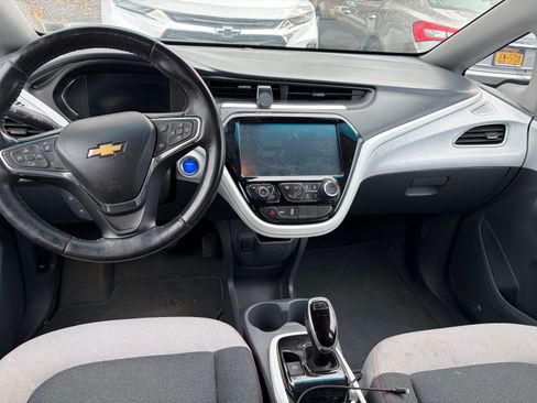 Used 2017 Chevrolet Bolt LT image 5