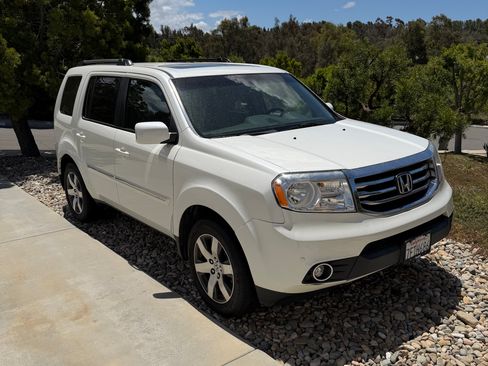 Used 2015 Honda Pilot Touring image 2