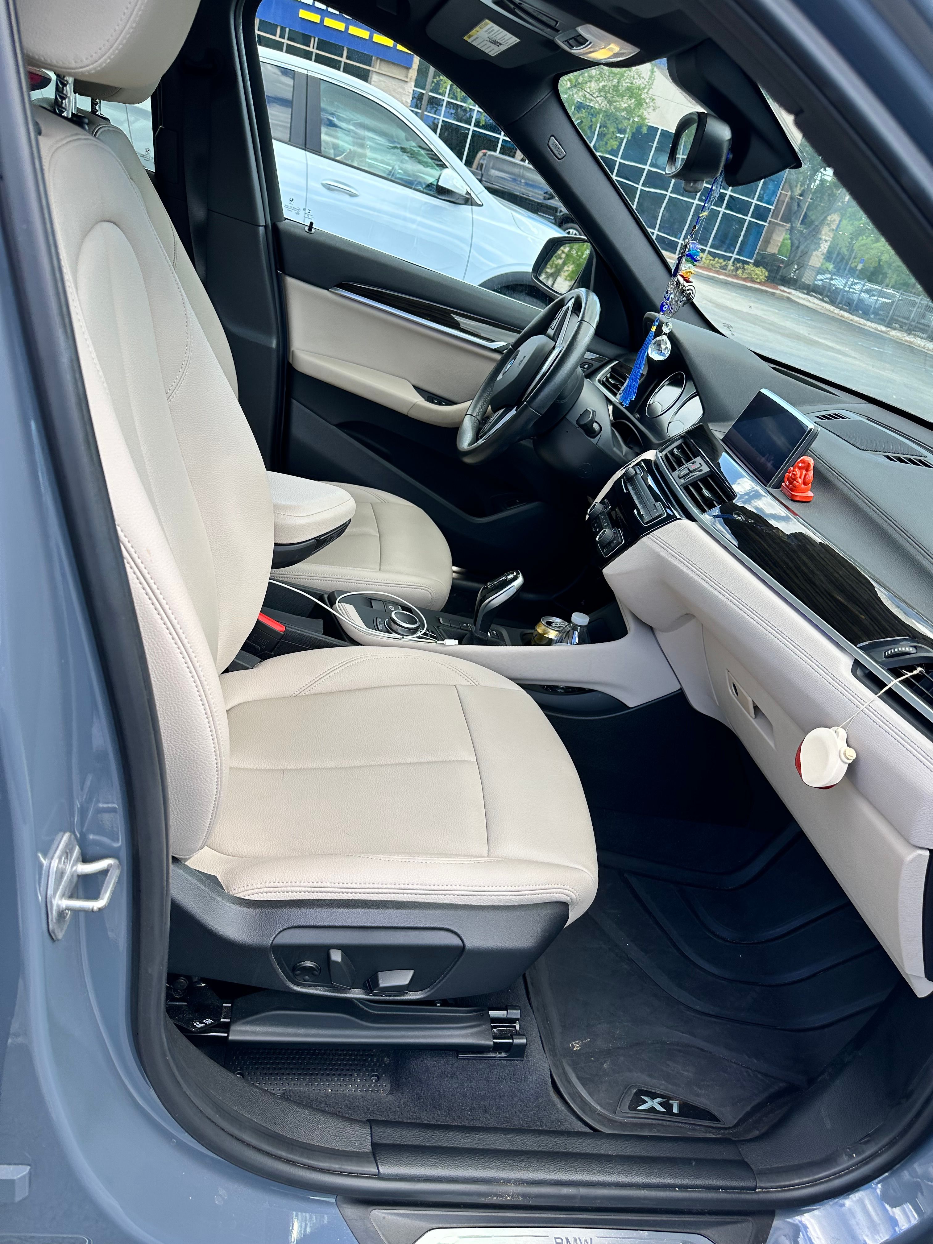 Used 2020 BMW X1 sDrive28i w/ Premium Package FWD image 17