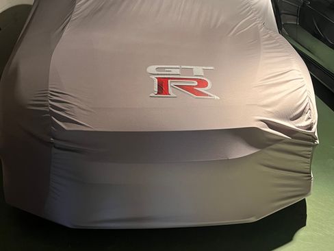 Used 2024 Nissan GT-R w/ Floor Mat Package AWD/4WD image 11