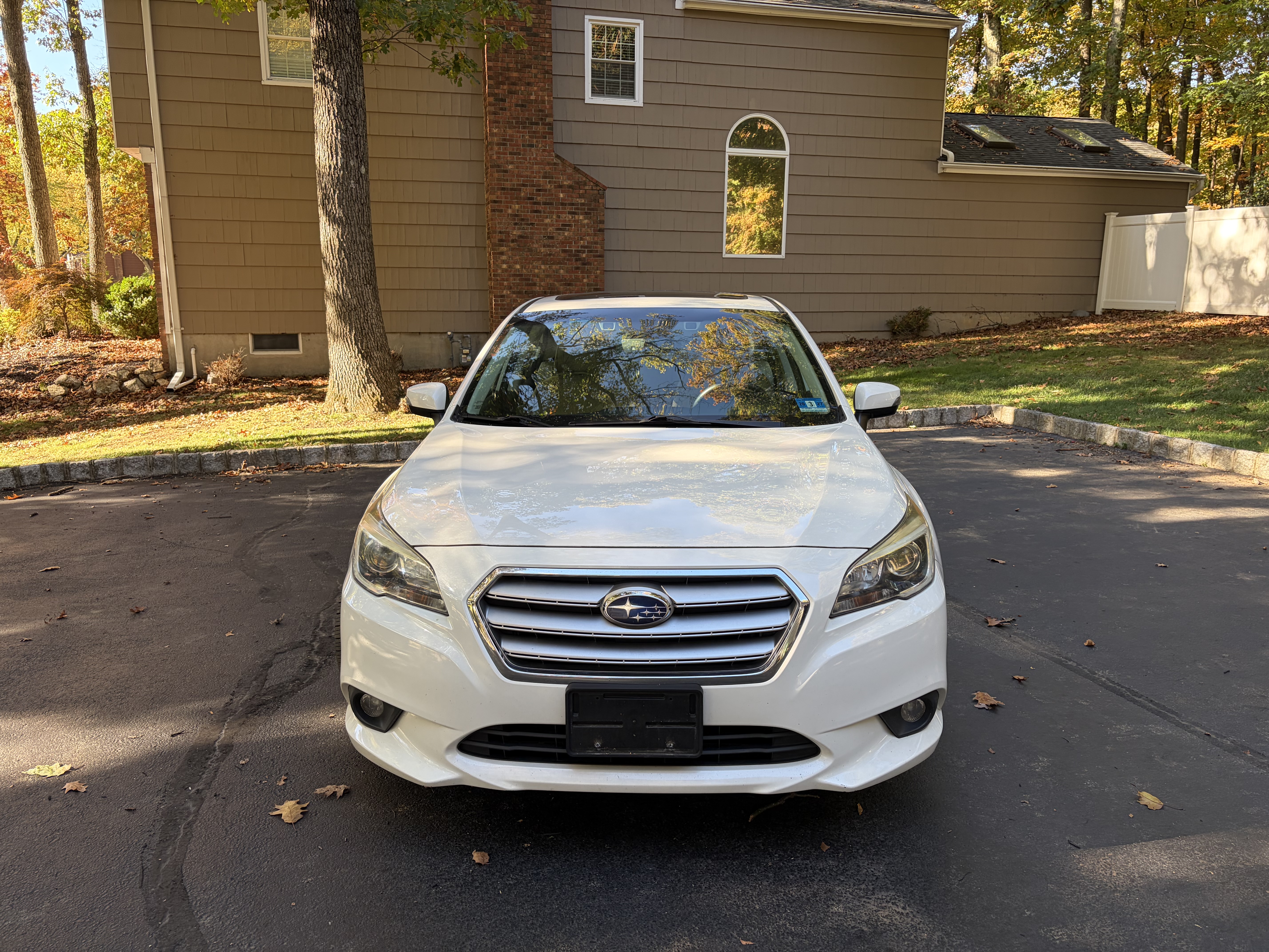 Used 2017 Subaru Legacy 2.5i Limited AWD/4WD image 4