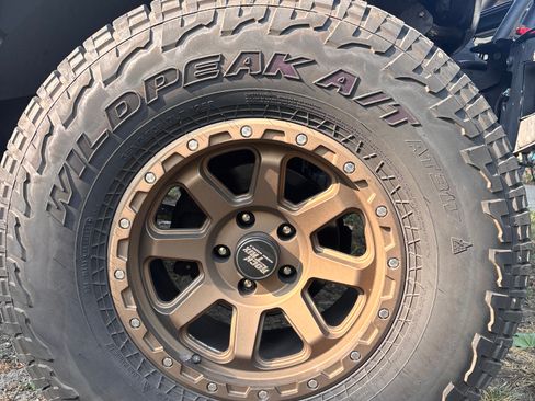 Used 2017 Jeep Wrangler Unlimited Rubicon image 11