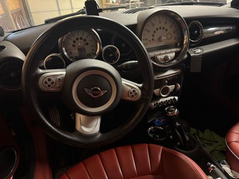 Used 2007 MINI Cooper S image 9