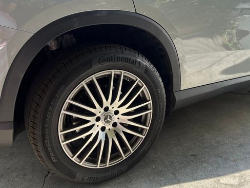 Used 2025 Mercedes-Benz GLC 300 image 13