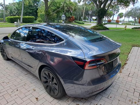 Used 2020 Tesla Model 3 Long Range image 2