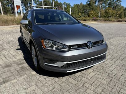 Used 2017 Volkswagen Golf Alltrack SE