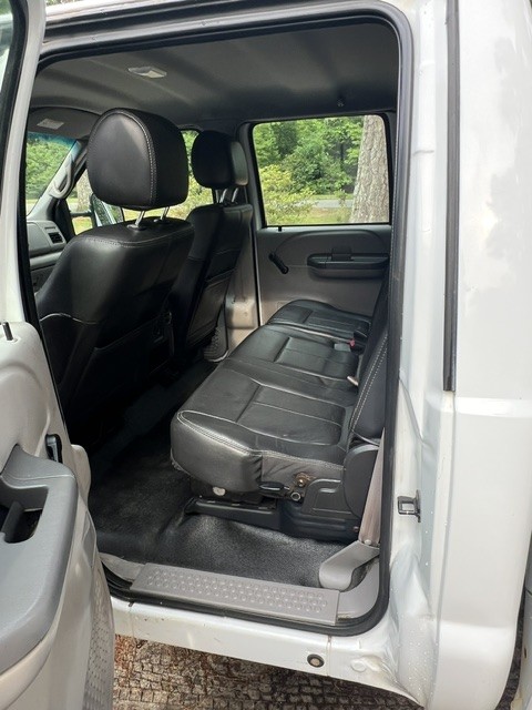 Used 2000 Ford F350 2WD Crew Cab DRW Super Duty image 8