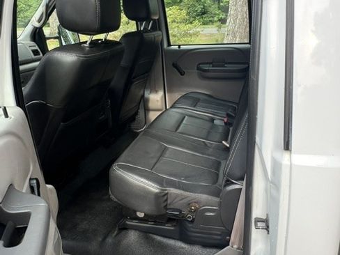 Used 2000 Ford F350 2WD Crew Cab DRW Super Duty image 8