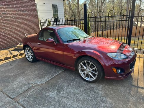 Used 2010 MAZDA MX-5 Miata Grand Touring w/ Premium Pkg image 1