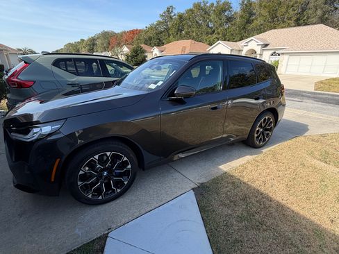Used 2025 BMW X3 xDrive30i w/ Premium Package image 1