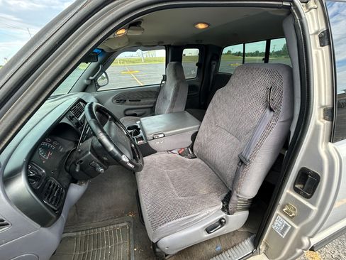 Used 2001 Dodge Ram 1500 Truck 2WD Quad Cab image 8