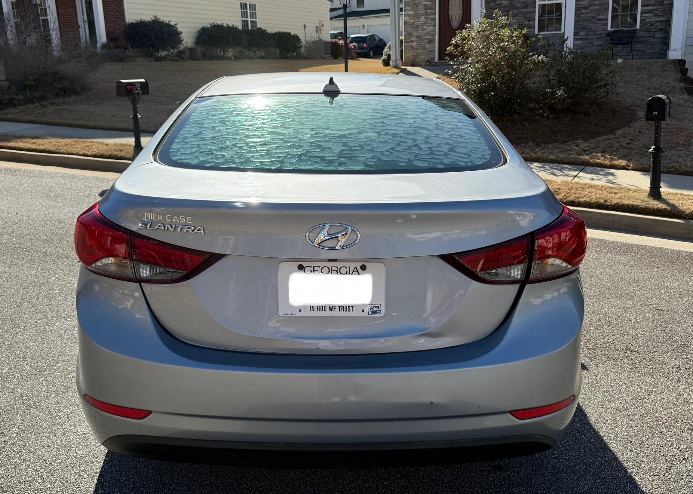 Used 2016 Hyundai Elantra SE w/ Option Group 02 FWD image 2