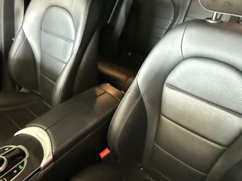 Used 2019 Mercedes-Benz GLC 300 4MATIC Coupe image 12