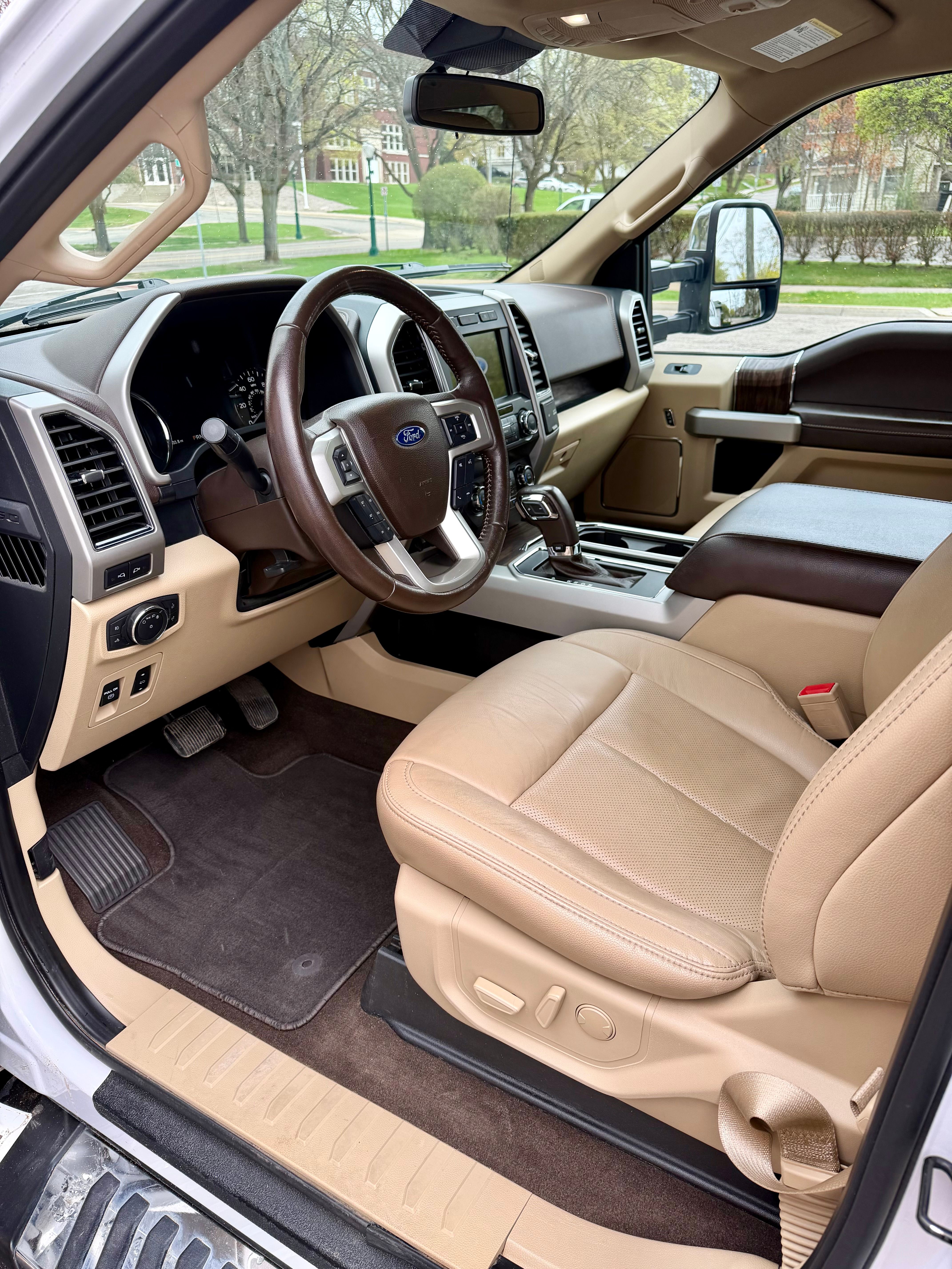 Used 2020 Ford F150 Lariat AWD/4WD image 9