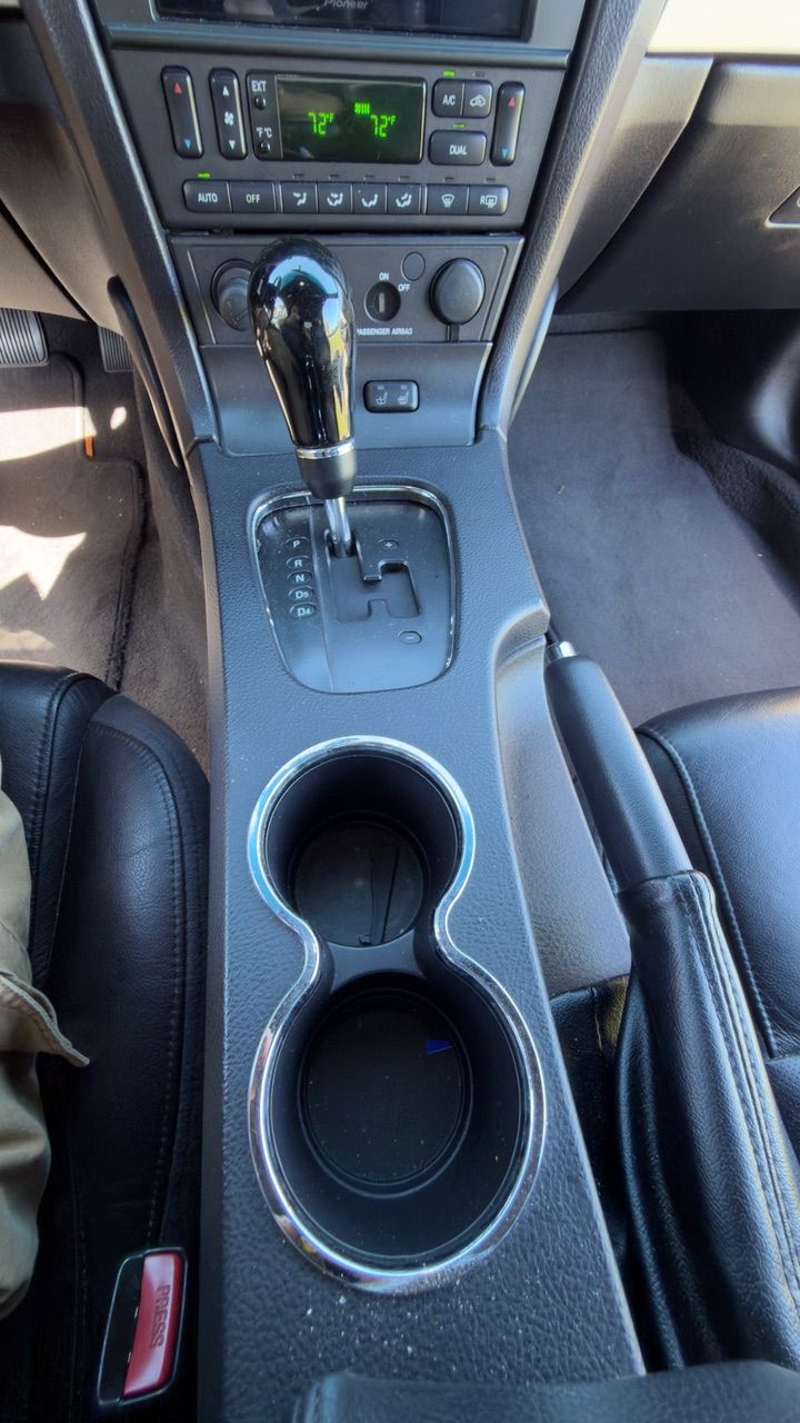 Used 2005 Ford Thunderbird RWD image 8