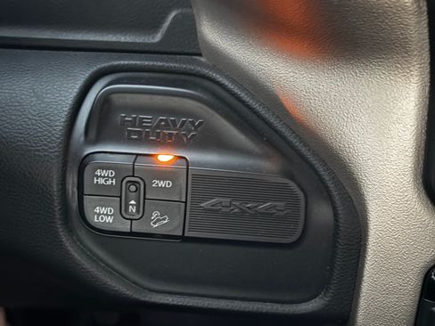 Used 2019 RAM 2500 Laramie AWD/4WD image 14