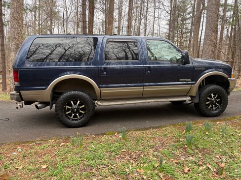Used 2003 Ford Excursion Eddie Bauer image 32