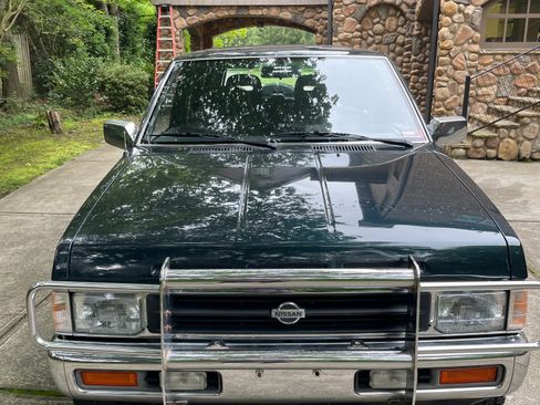 Used 1993 Nissan Pathfinder XE AWD/4WD image 18