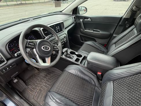 Used 2020 Kia Sportage LX w/ LX Popular Package image 6