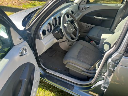 Used 2008 Chrysler PT Cruiser image 5