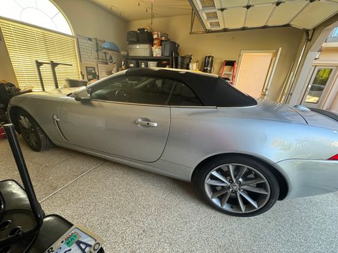 Used 2010 Jaguar XKR R RWD image 8