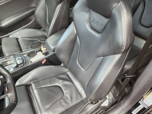 Used 2013 Audi RS 5 Coupe w/ Audi MMI Navigation Plus Pkg image 6