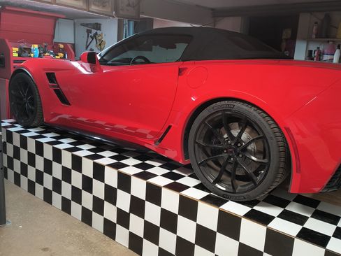 Used 2017 Chevrolet Corvette Grand Sport w/ Battery Protection Package image 1