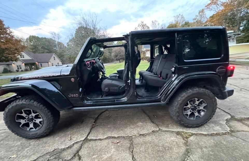 Used 2018 Jeep Wrangler Unlimited Rubicon AWD/4WD image 8