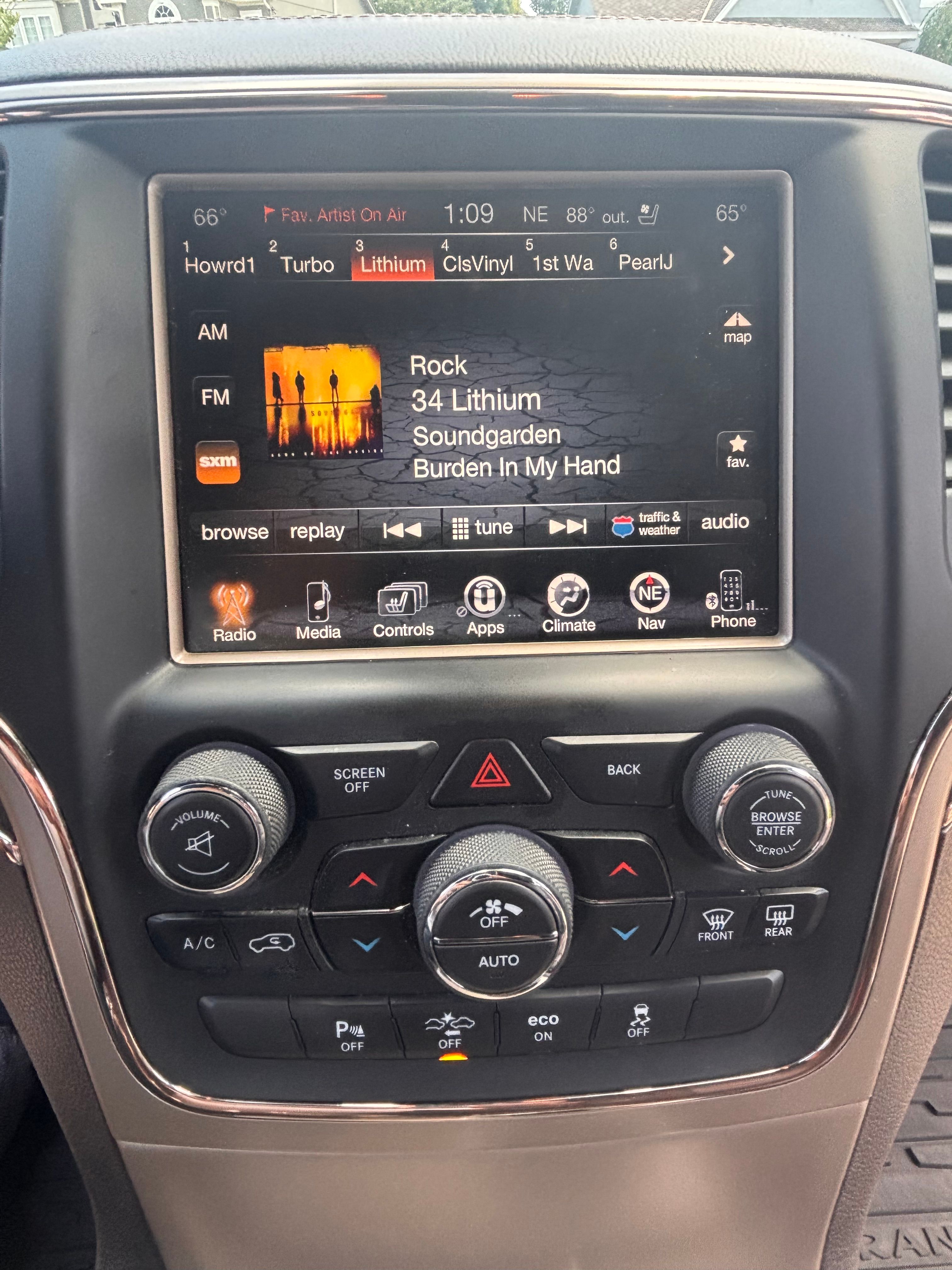 Used 2014 Jeep Grand Cherokee Summit AWD/4WD image 9