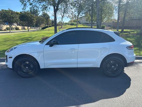 Used 2019 Porsche Macan S image 2