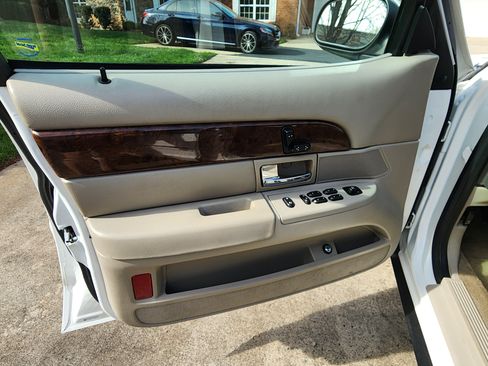 Used 2007 Mercury Grand Marquis LS image 25