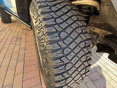 Used 2023 Ford Bronco Black Diamond w/ Sasquatch Package image 13