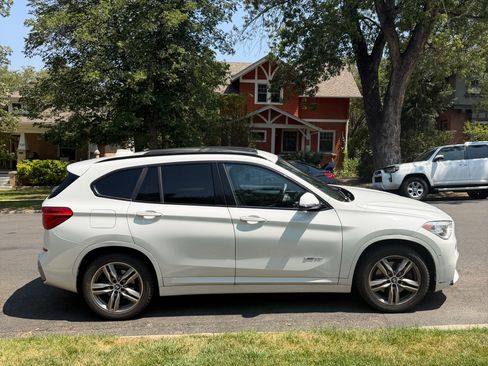 Used 2017 BMW X1 sDrive28i FWD image 4