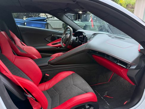 Used 2023 Chevrolet Corvette Stingray Premium Conv w/ Stealth Interior Trim Package RWD image 25