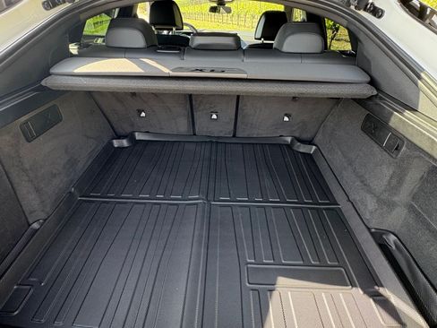 Used 2025 BMW X6 M60i w/ Executive Package image 13