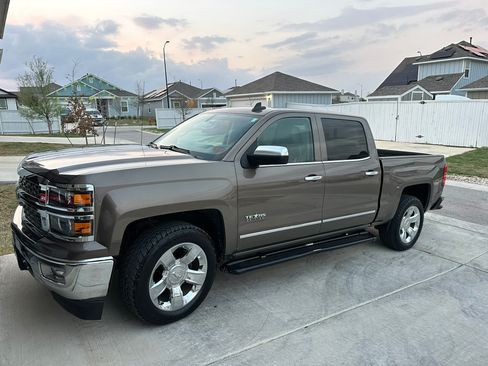 Used 2015 Chevrolet Silverado 1500 LTZ w/ Texas Edition, 1LZ Trim RWD image 8