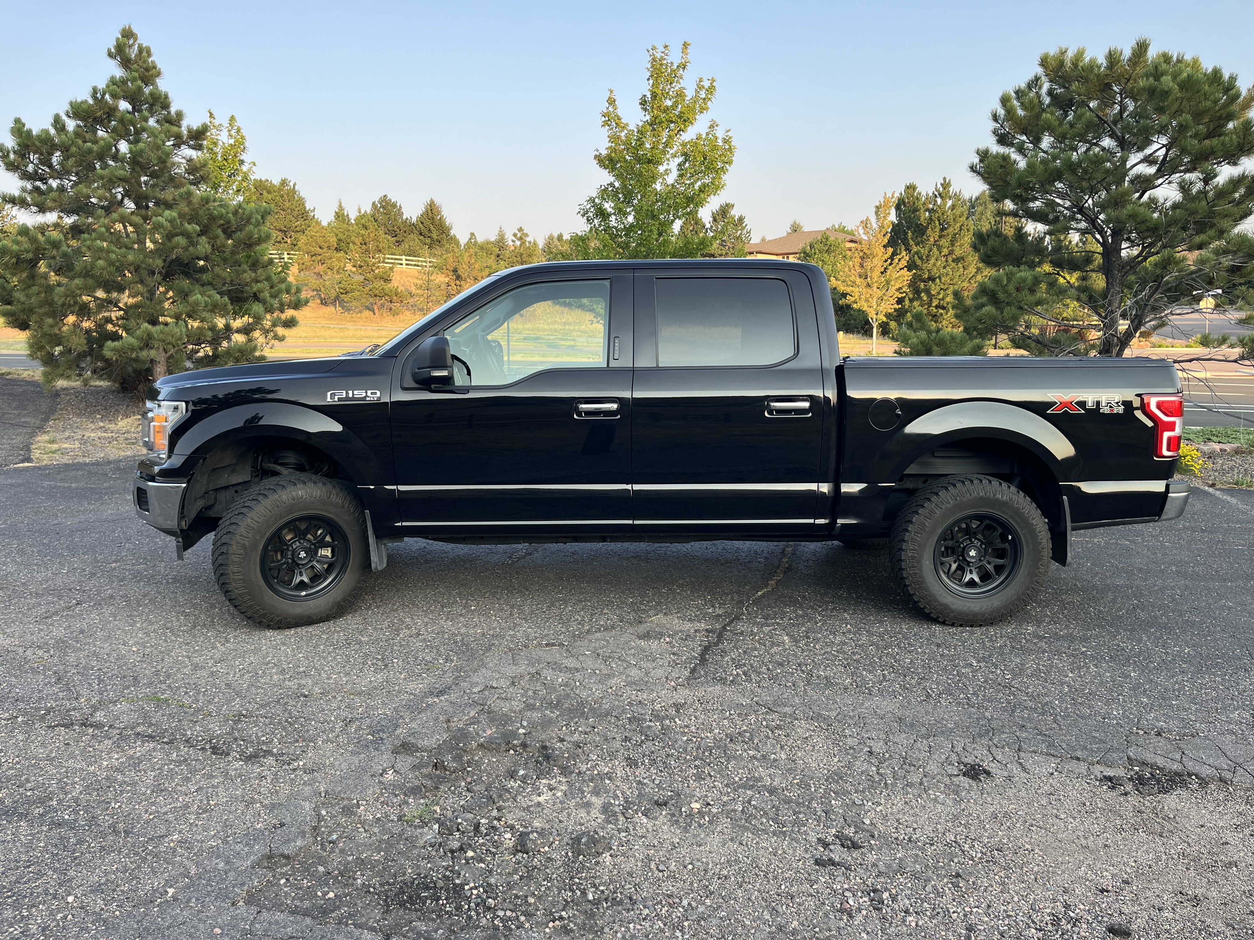 Used 2020 Ford F150 XLT w/ Equipment Group 302A Luxury AWD/4WD image 10