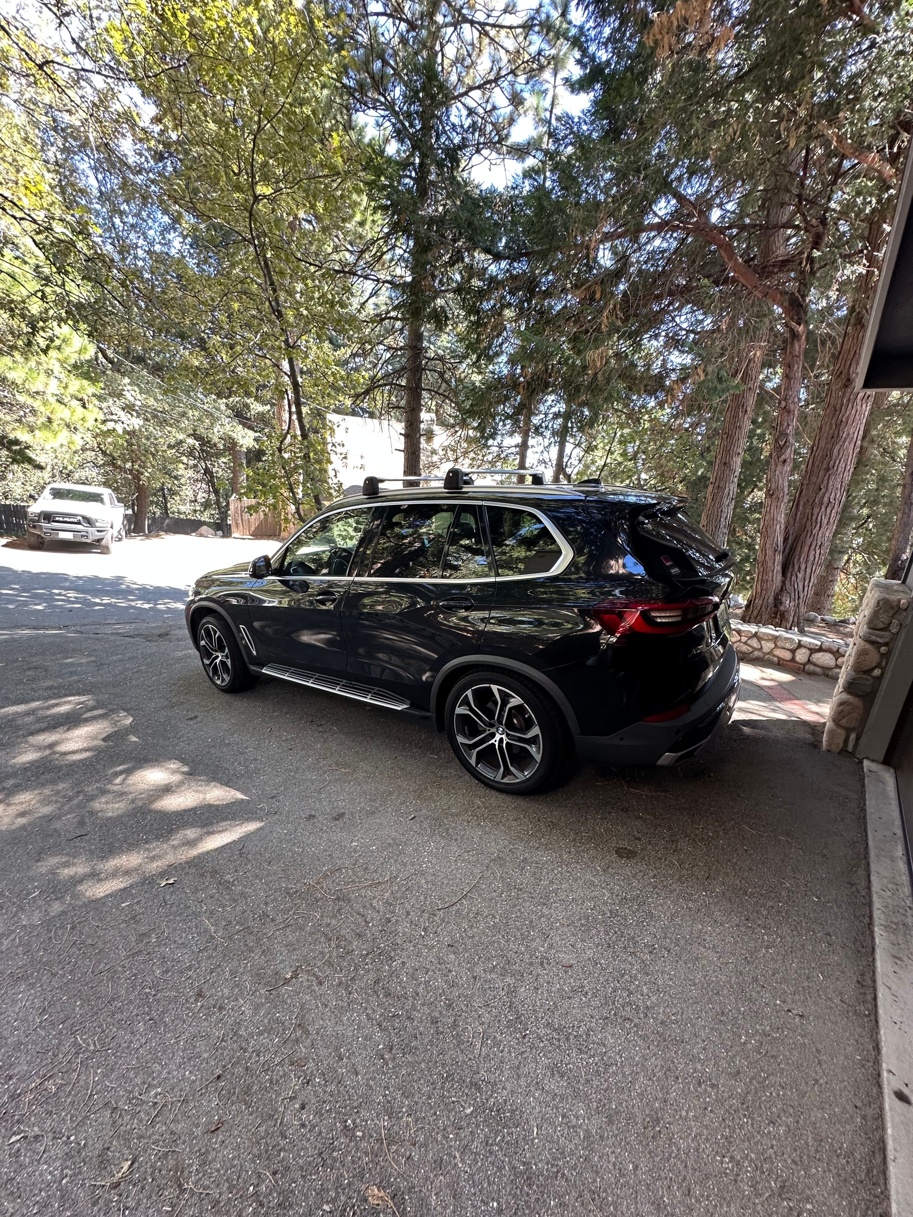 Used 2020 BMW X5 xDrive50i w/ Executive Package AWD/4WD image 1