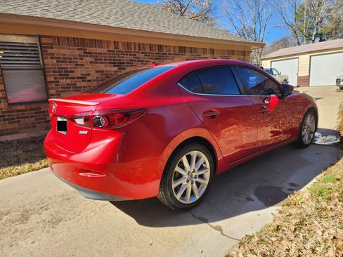 Used 2017 MAZDA MAZDA3 Touring w/ Popular Equipment Package image 5