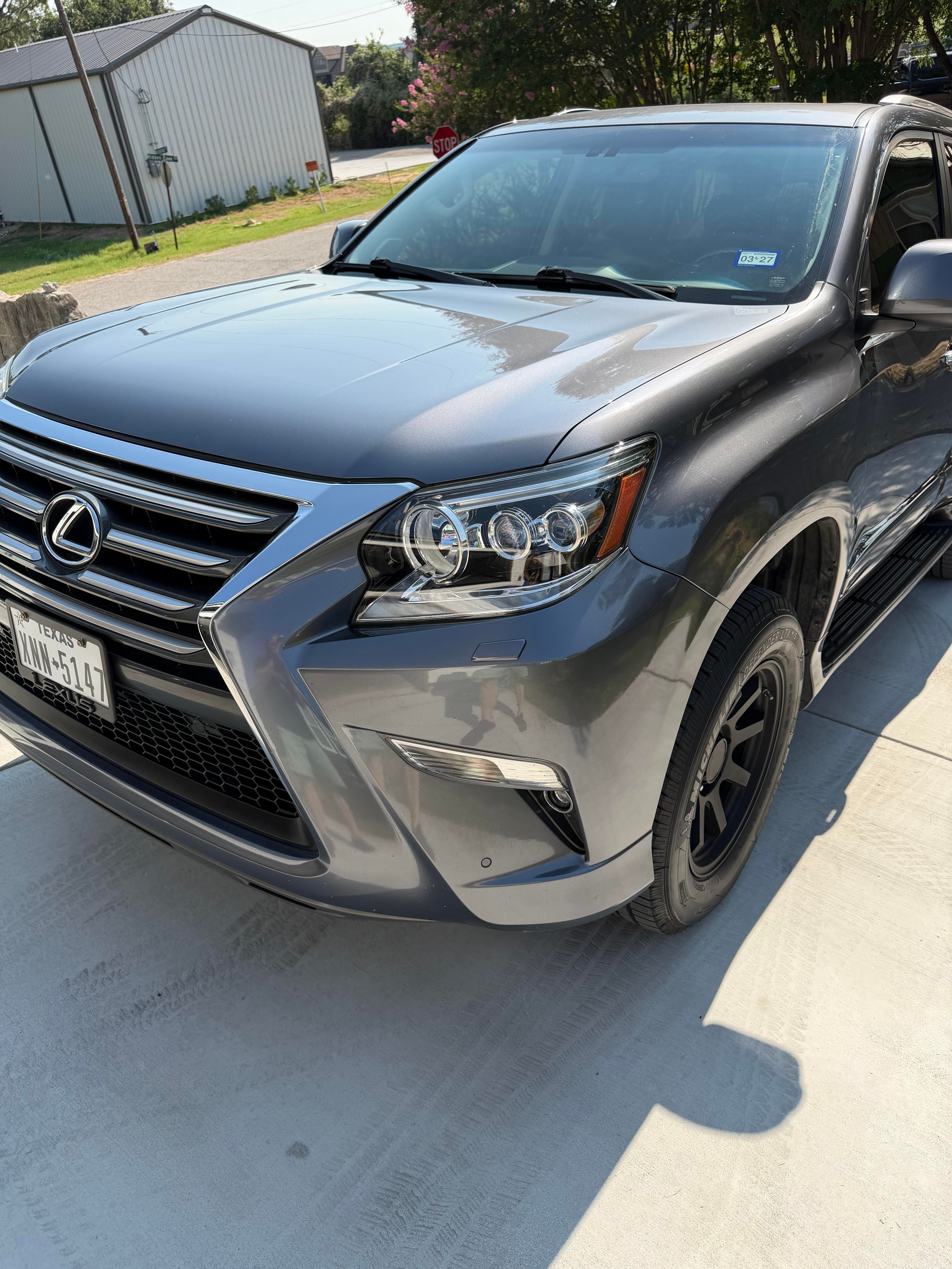 Used 2015 Lexus GX 460 w/ Premium Package AWD/4WD image 2