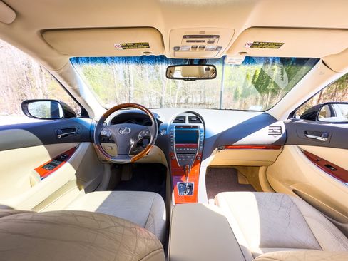 Used 2010 Lexus ES 350 image 18