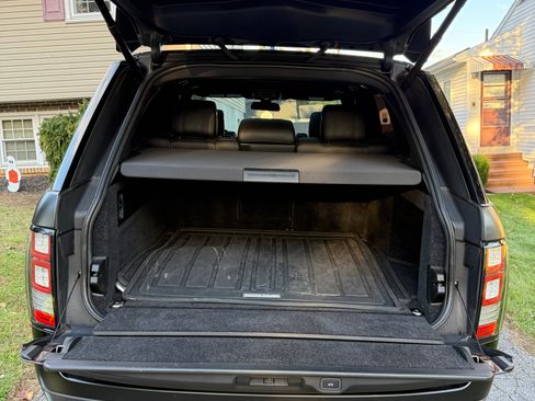 Used 2016 Land Rover Range Rover HSE image 28