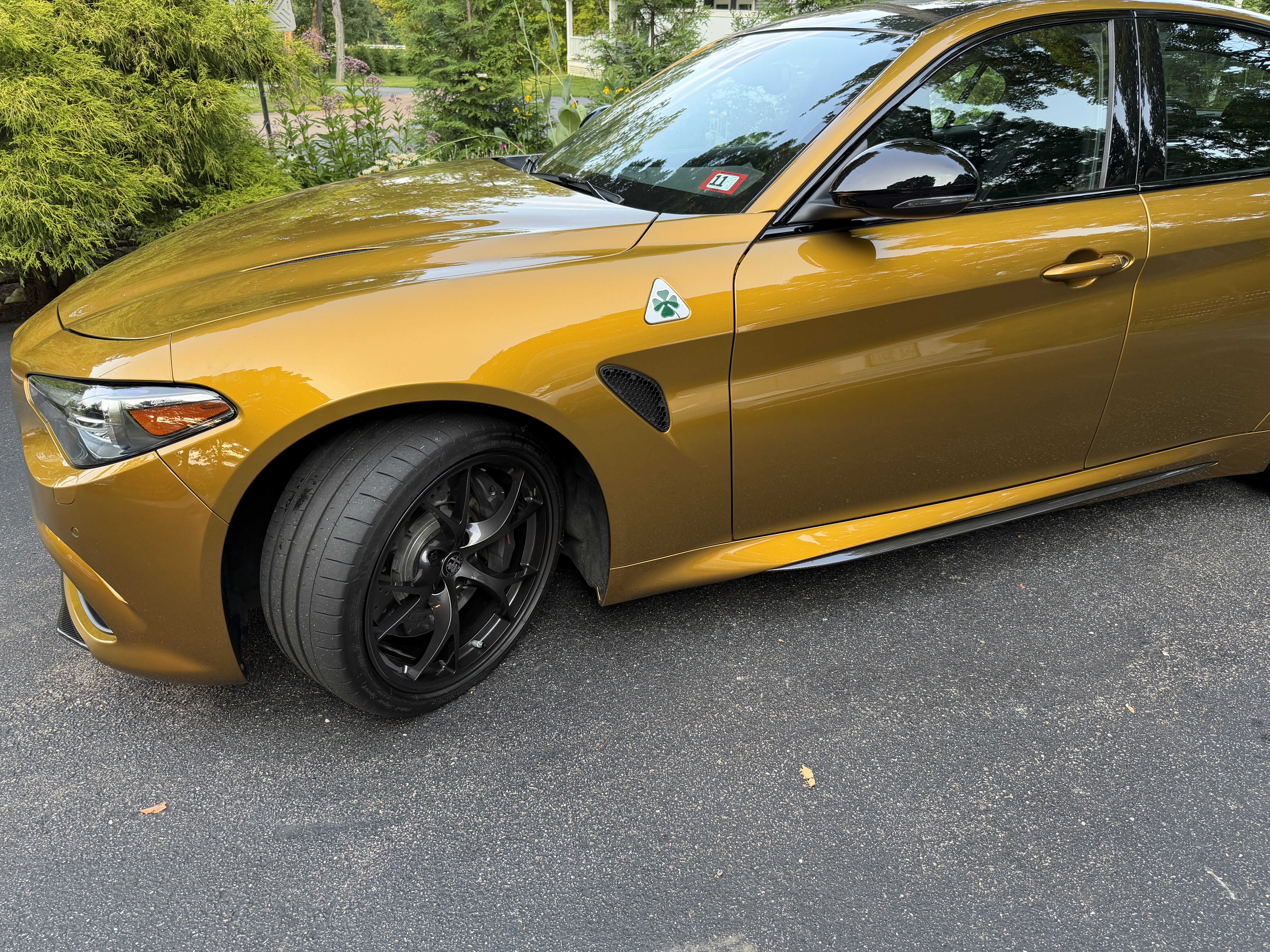 Used 2022 Alfa Romeo Giulia Quadrifoglio w/ Active Assist Plus Package RWD image 8