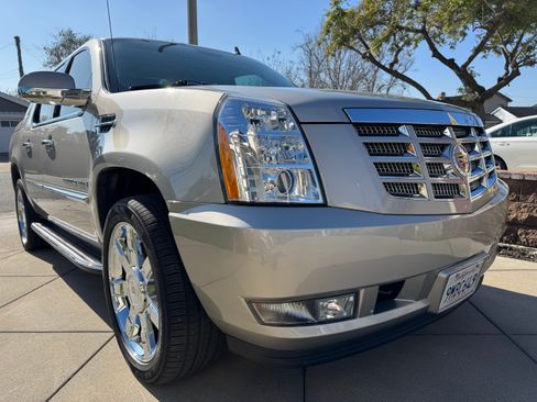 Used 2008 Cadillac Escalade EXT image 20