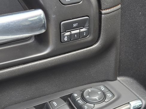 Used 2023 GMC Sierra 2500 AT4 w/ Gooseneck/5TH Wheel Package image 8