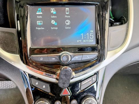 Used 2017 Chevrolet Sonic LT image 10